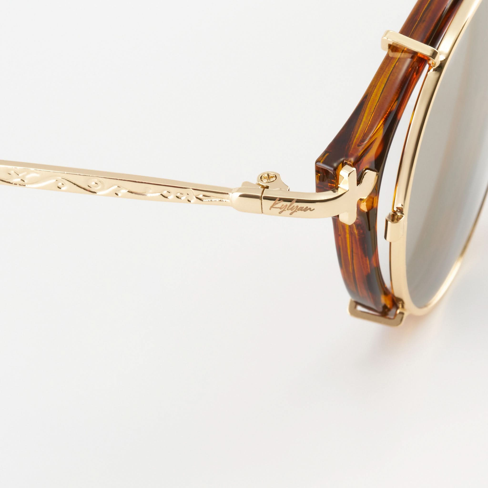 Golden Mobile Lux Sunglasses
